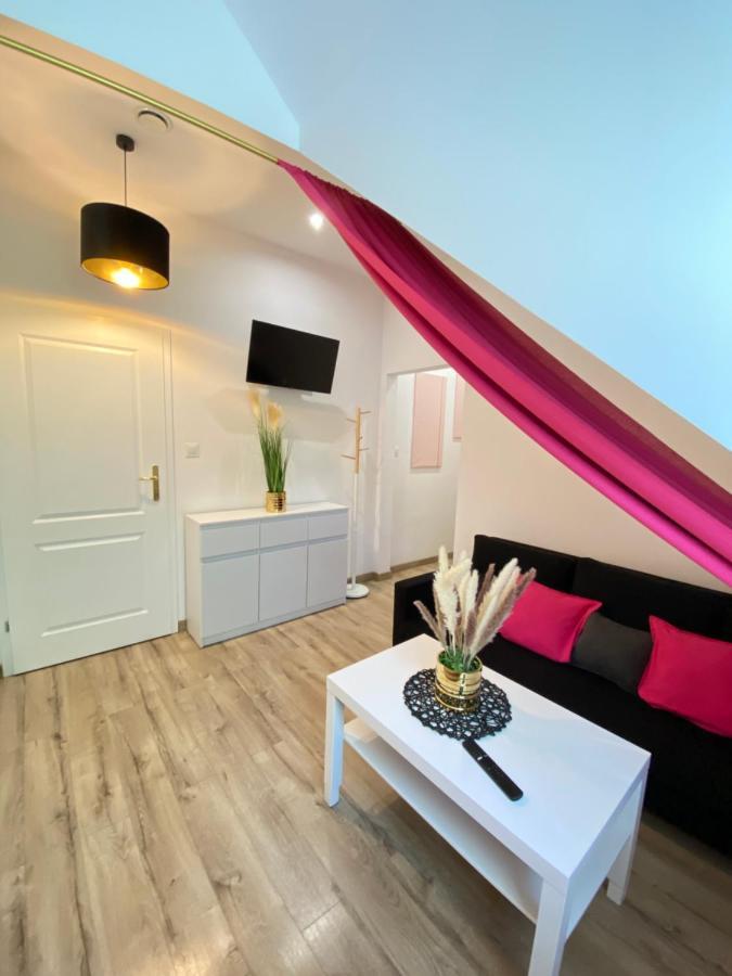 Fiona3 Centrum700m Parking Bezplatny Monitorowany Salon Tv Sypialnia Tv Lazienka Kuchnia Rekuperacja Apartmán